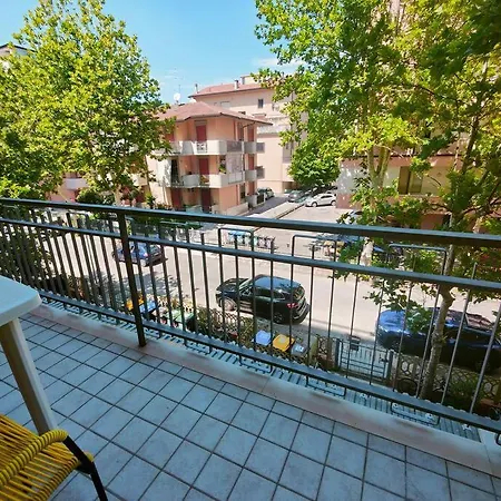 Trilocale Per Famiglie Con Balcone *